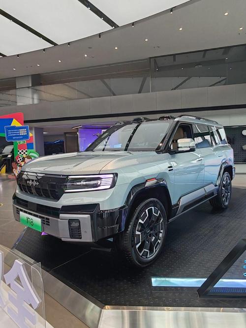 深圳115比亚迪方程豹硬派越野的爆款，英菲尼迪35周年与你共成长